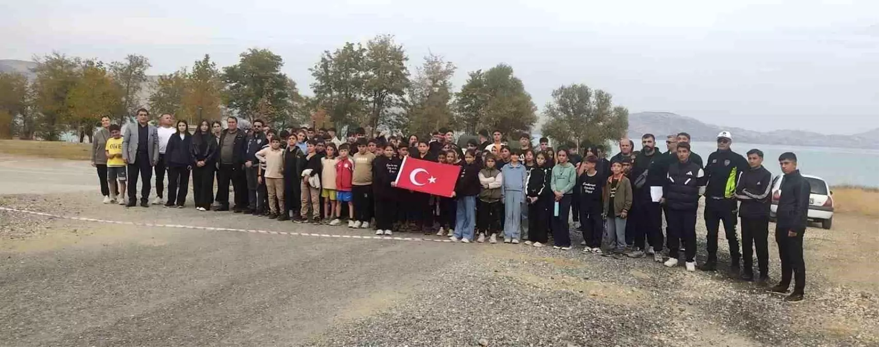 Sivrice\'de Atatürk ve Gençlik Koşusu Renkli Görüntülere Sahne Oldu