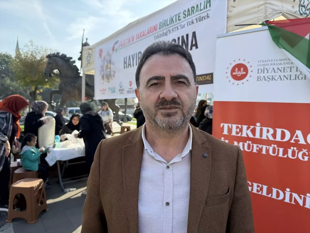 Tekirdağ\'da Filistin İçin Hayır Çarşısı Açıldı