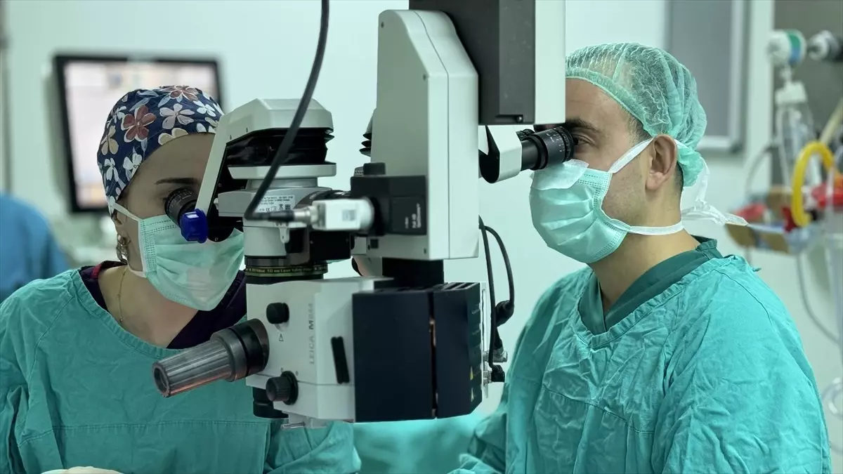 KTÜ\'de İlk Yarım Kat Kornea Nakli