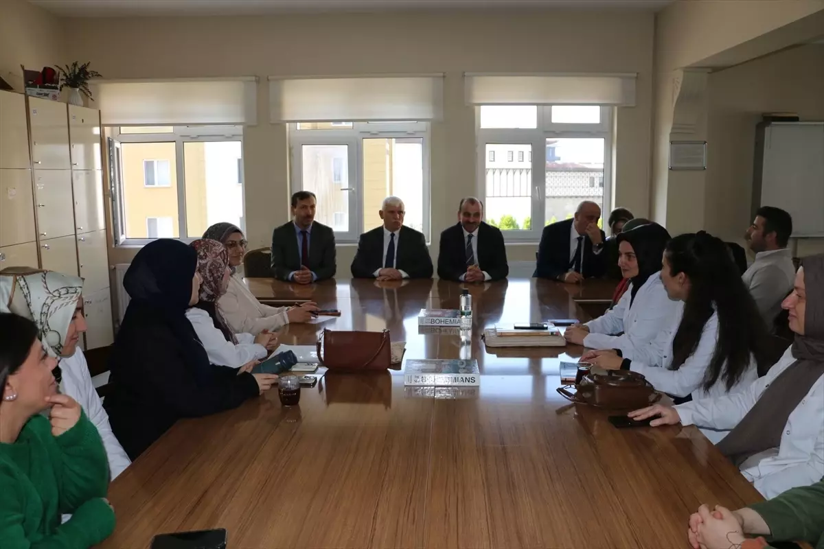 Hasan Uygun Of\'taki Okulları Ziyaret Etti