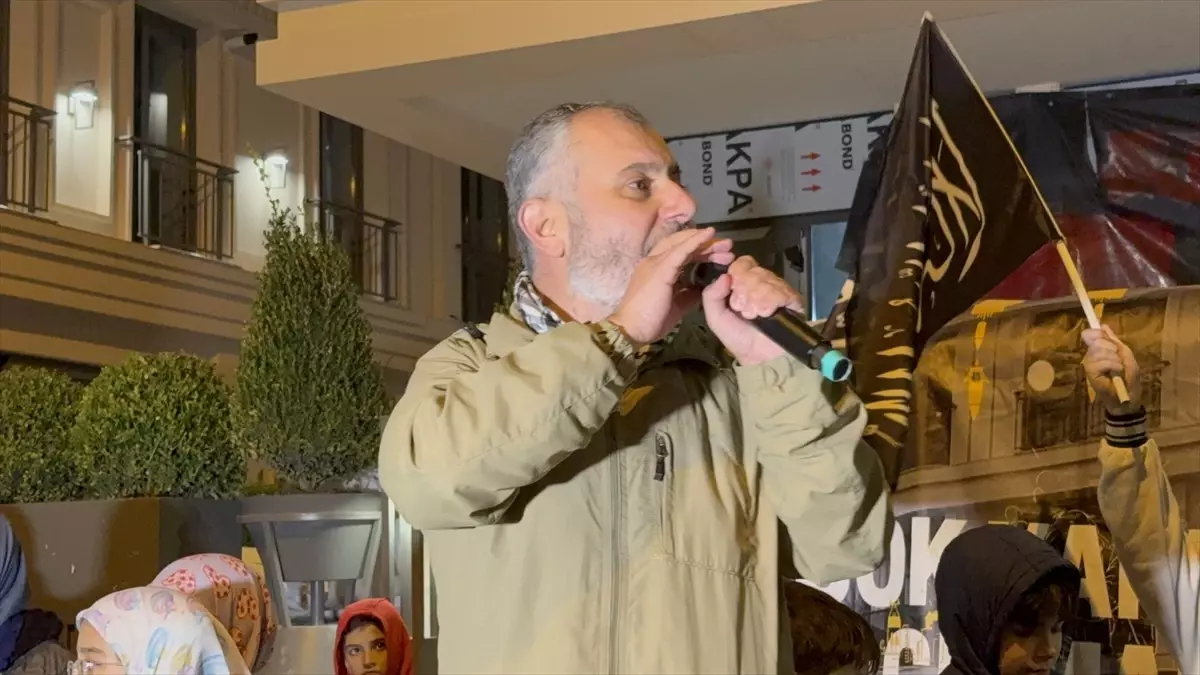 Üsküdar\'da McDonald\'s Protestosu Sürüyor