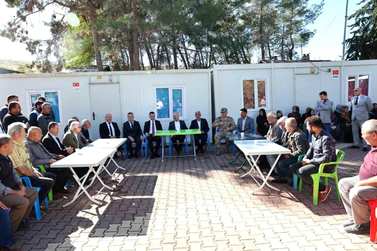 Vali Varol, Örenli Mahallesi\'ni Ziyaret Etti