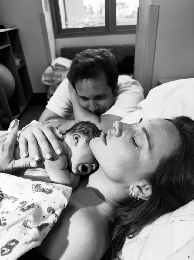 Annelik heyecanı yaşayan Başak Gümülcinelioğlu'ndan ilk paylaşım! Annelik heyecanı yaşayan Başak Gümülcinelioğlu'ndan ilk paylaşım!