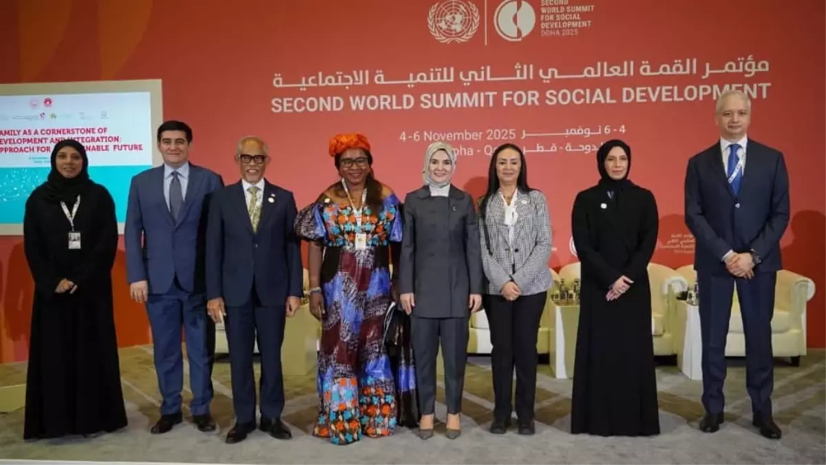 Bakan Göktaş: Aileyi yeniden merkeze almak insanlığın en acil sorumluluğudur