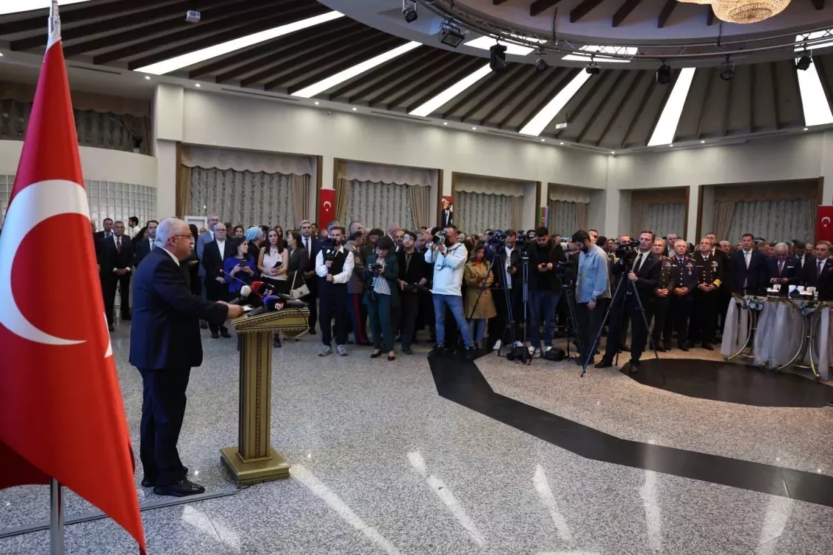 Bakan Güler: Azerbaycan ve Ermenistan\'ın kalıcı barış adımlarını memnuniyetle karşılıyoruz