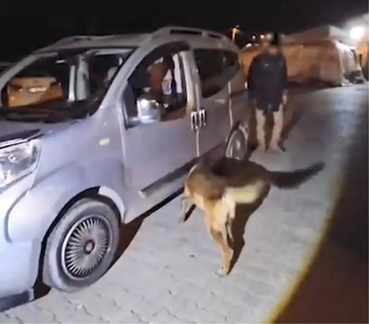 Tatvan\'da Uyuşturucu Operasyonu