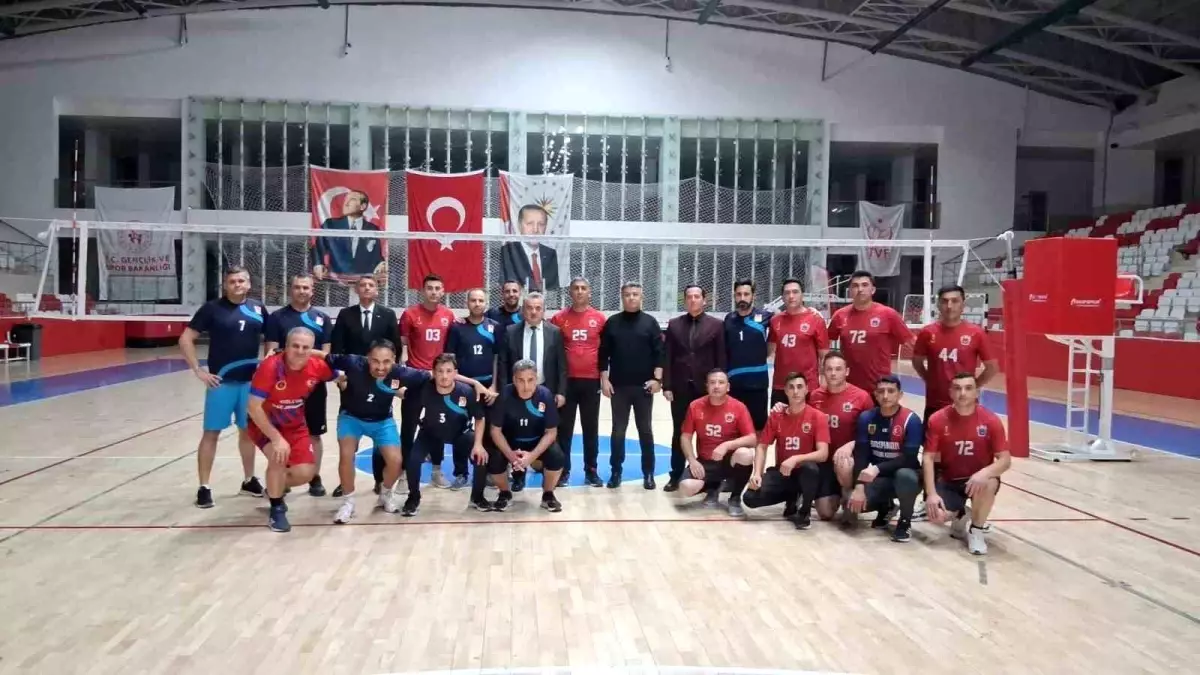 Bozüyük\'te Voleybol Turnuvası Başladı
