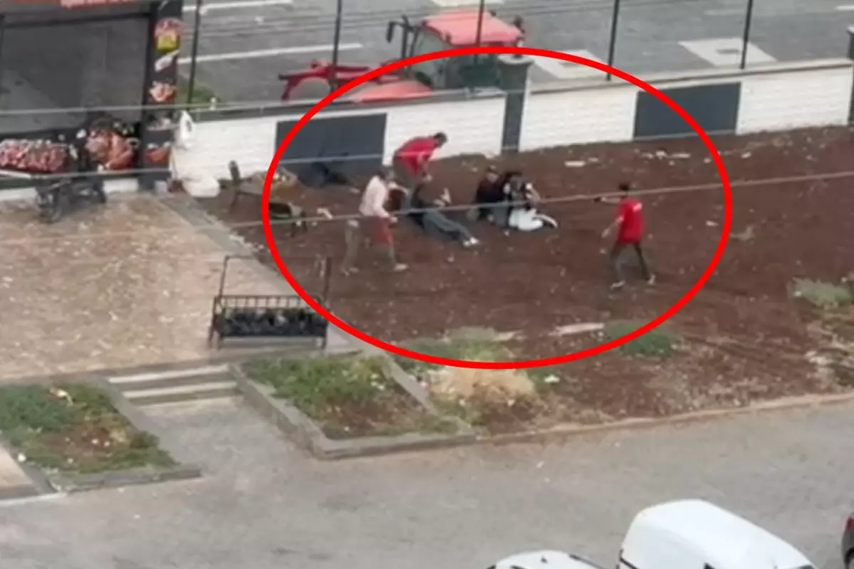 Diyarbakır\'da Kasap Dükkanında Silahlı Kavga: 2 Ölü, 2 Yaralı