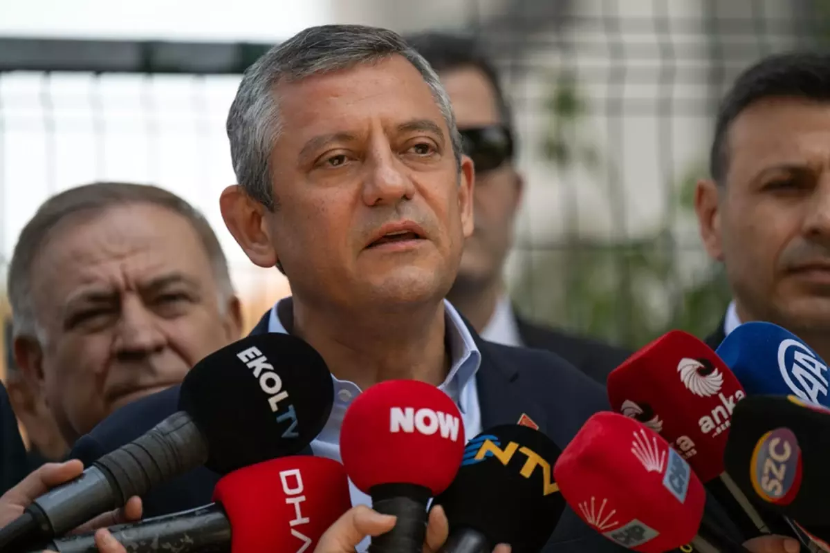 Erdoğan\'la ilgili sözleri nedeniyle CHP lideri Özel\'e soruşturma