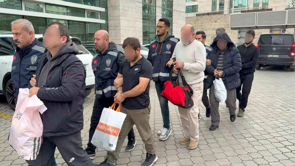 Samsun\'da FETÖ Operasyonu: 1 Ev Hapsinde, 4 Serbest