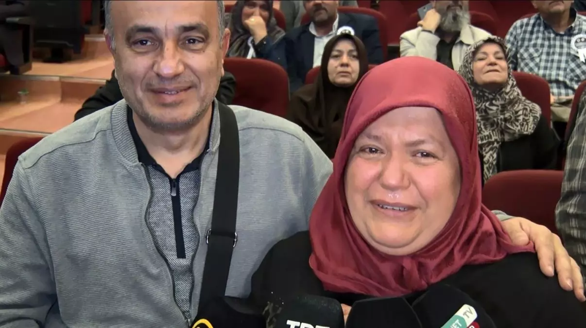 Hac kurasında ismi çıkan hacı adayları gözyaşlarına boğuldu