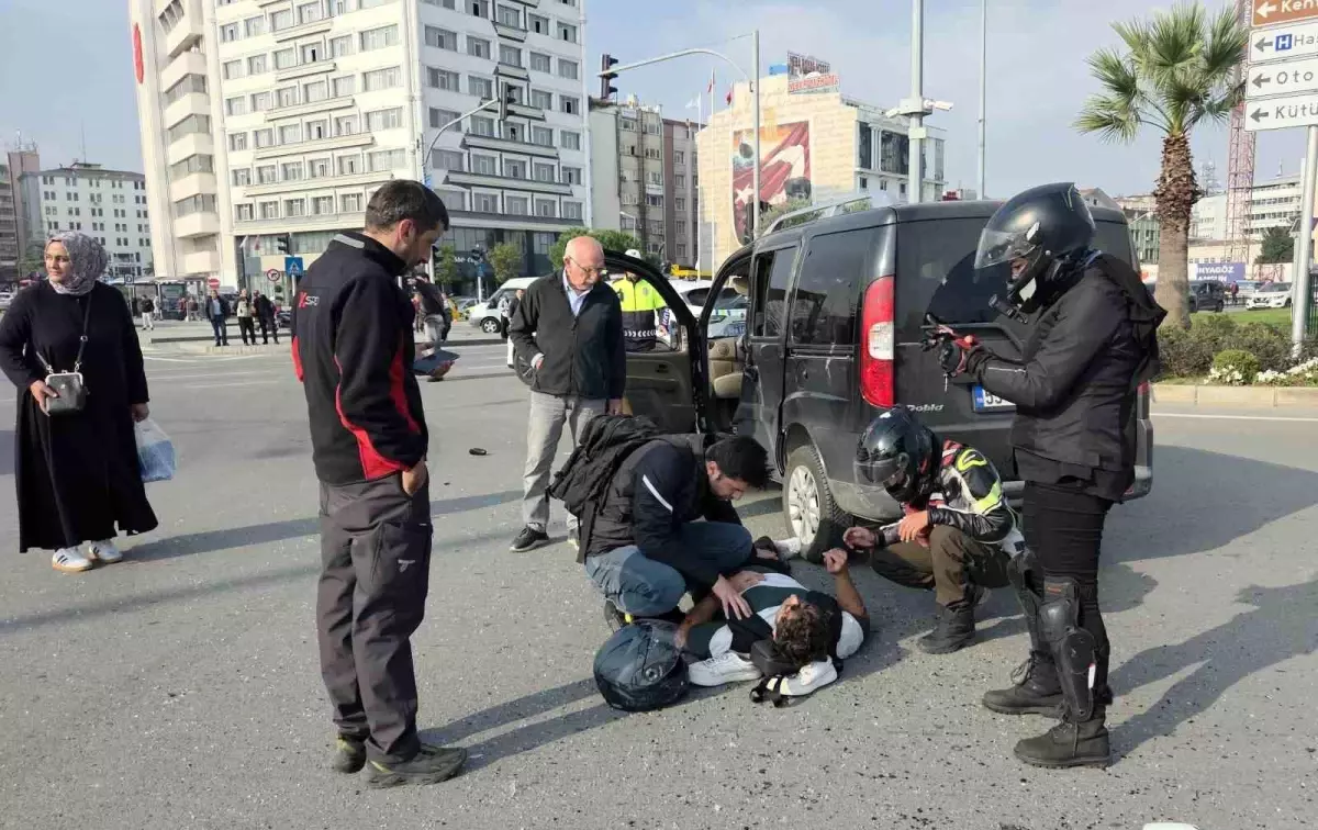 Samsun\'da Trafik Kazası: 2 Yaralı