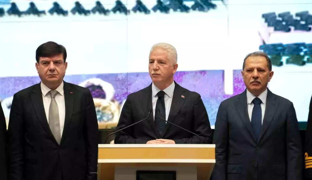 İstanbul Valisi Davut Gül: "Bu yılın ilk 10 ayında 145 organize suç çetesi çökertildi"