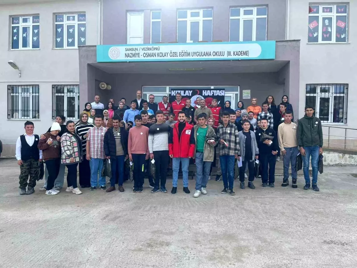 Kızılay, Özel Öğrencilere Moral Etkinliği Düzenledi