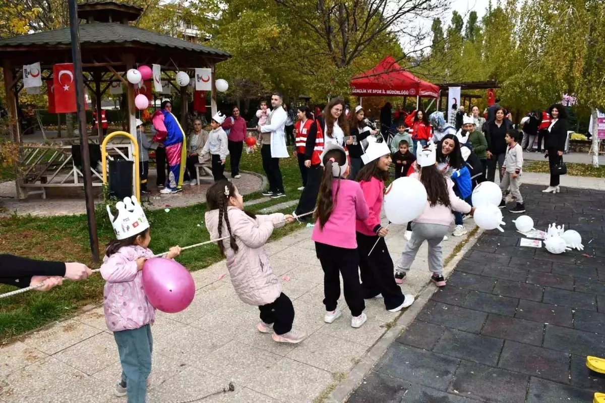 Tunceli\'de Kızılay Haftası Coşkuyla Kutlandı