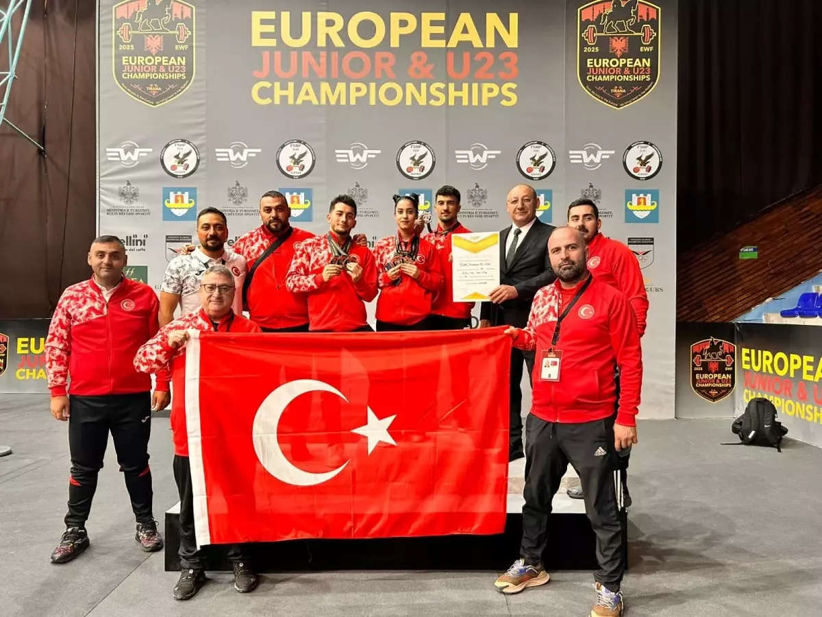 Türkiye Halterde Avrupa\'da Zirveye Çıktı