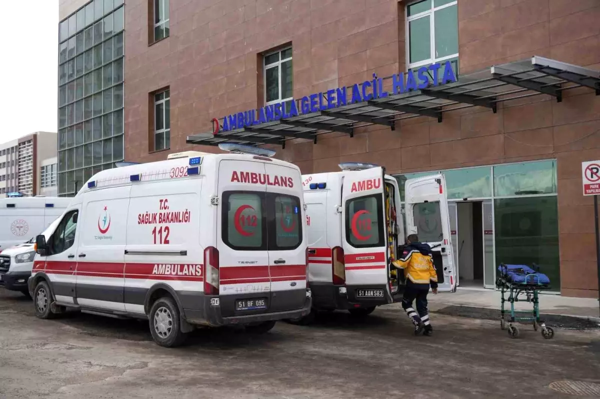 Niğde\'de Oto Galeri Önünde Silahlı Saldırı