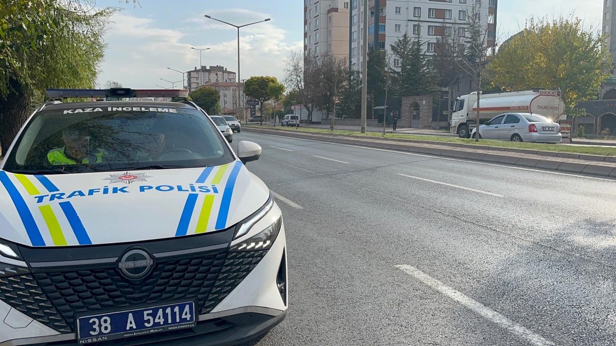 Kayseri\'de Öğrenci Trafik Kazasında Hayatını Kaybetti