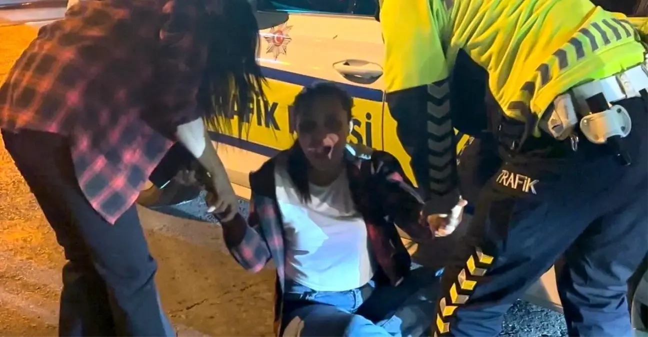 Alkollü Yolcu Polise Zor Anlar Yaşattı