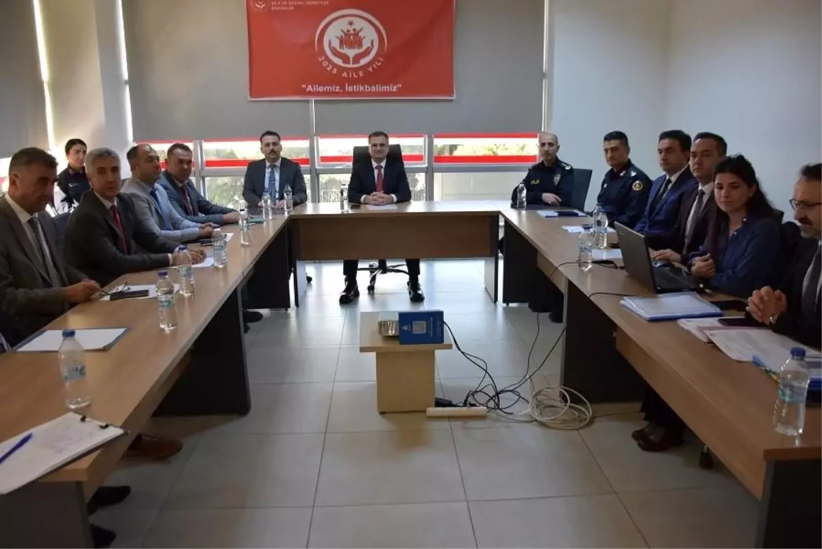 Salihli\'de Bağımlılıkla Mücadele Toplantısı