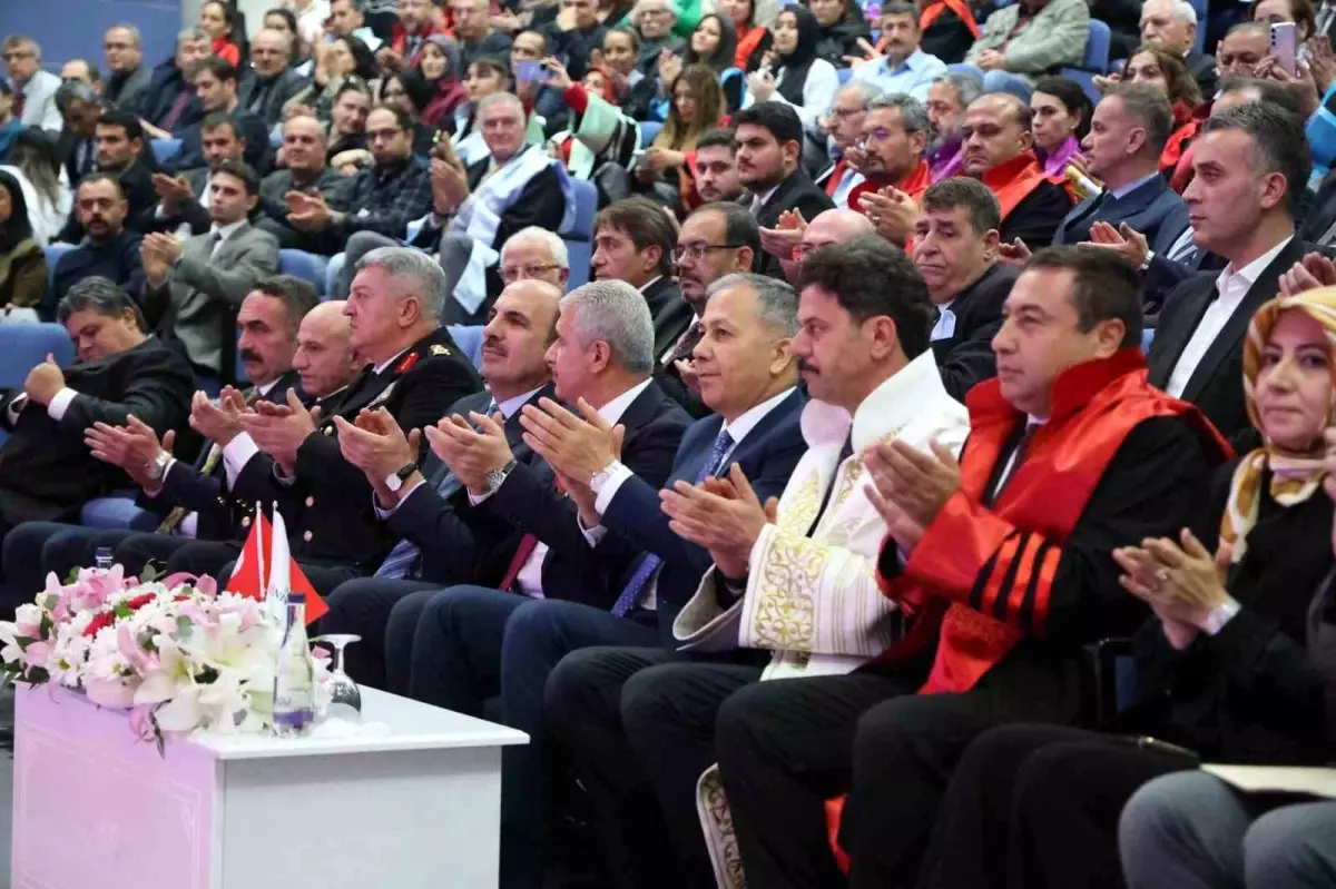 Selçuk Üniversitesinde Akademik Yıl, Bakan Yerlikaya\'nın katılımıyla açıldı