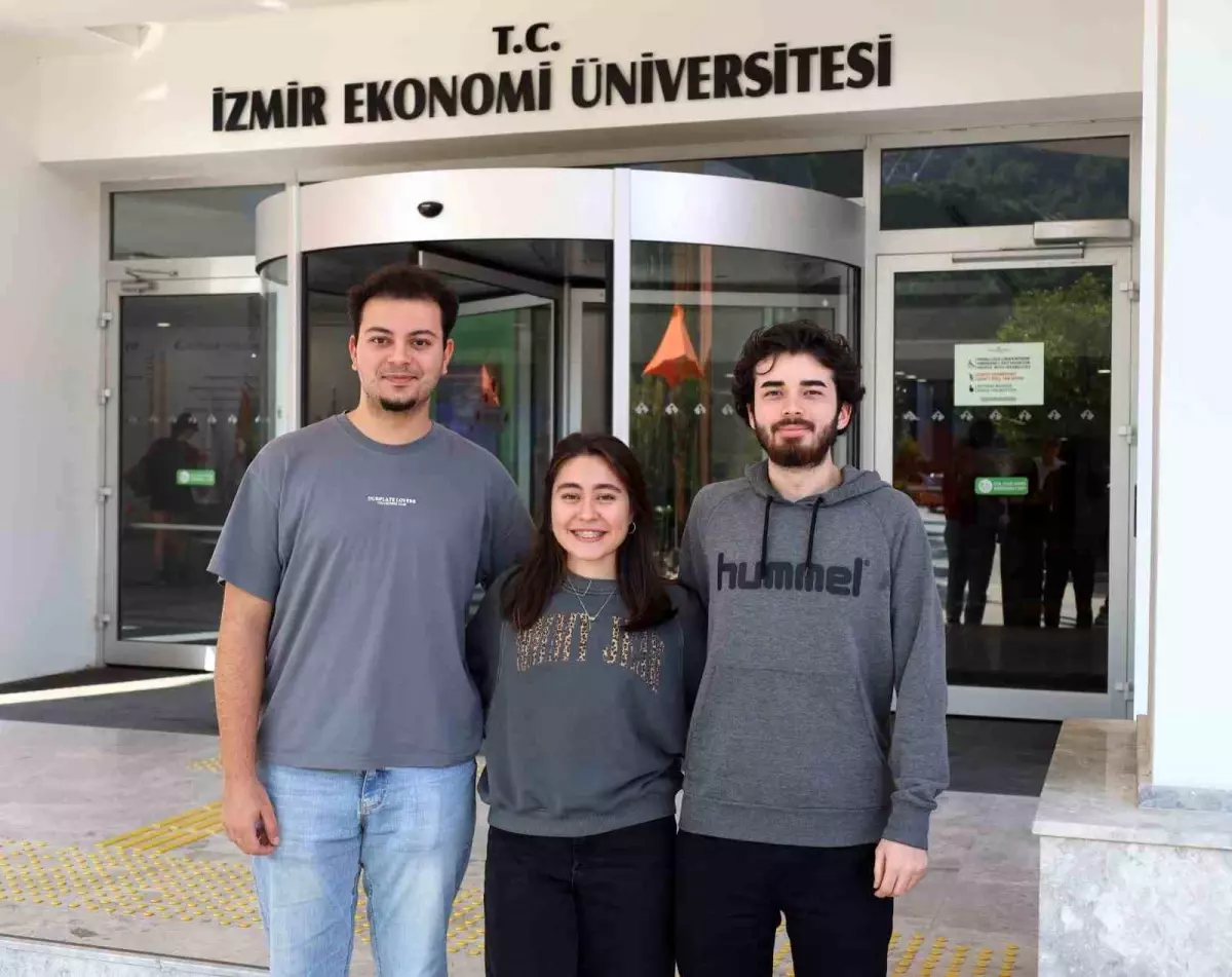 İEÜ Öğrencilerinden Lojistikte Birincilik