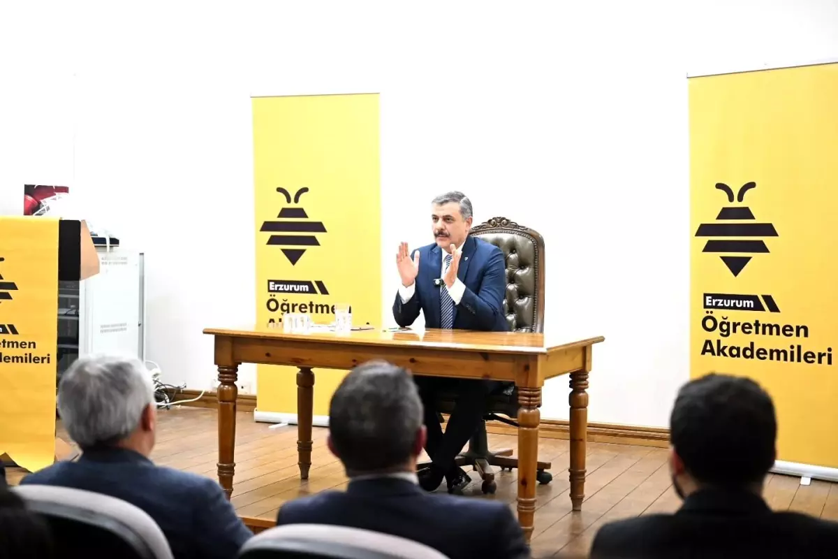 Vali Çiftçi\'den Öğretmenlere Liderlik Dersi