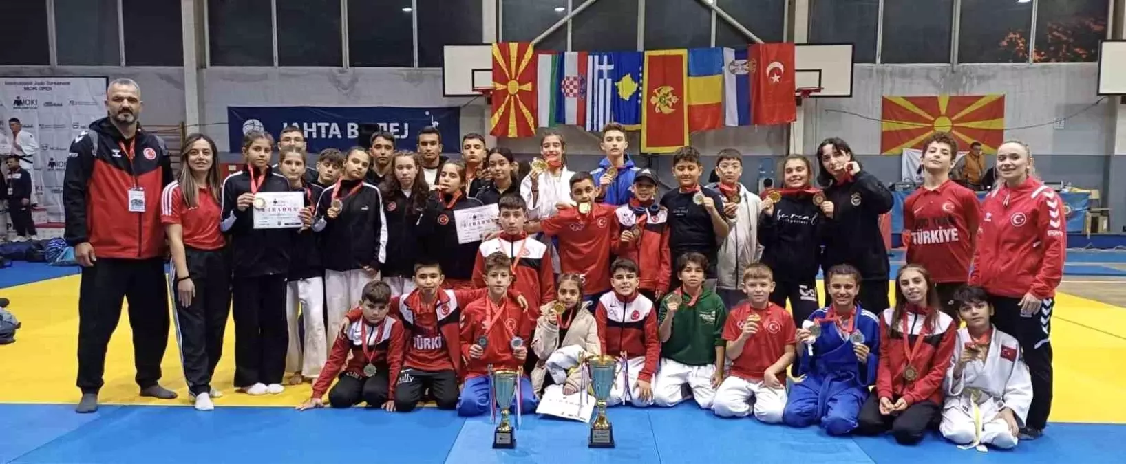 Yunusemre Belediyespor Judo Takımından Üsküp\'te Büyük Başarı