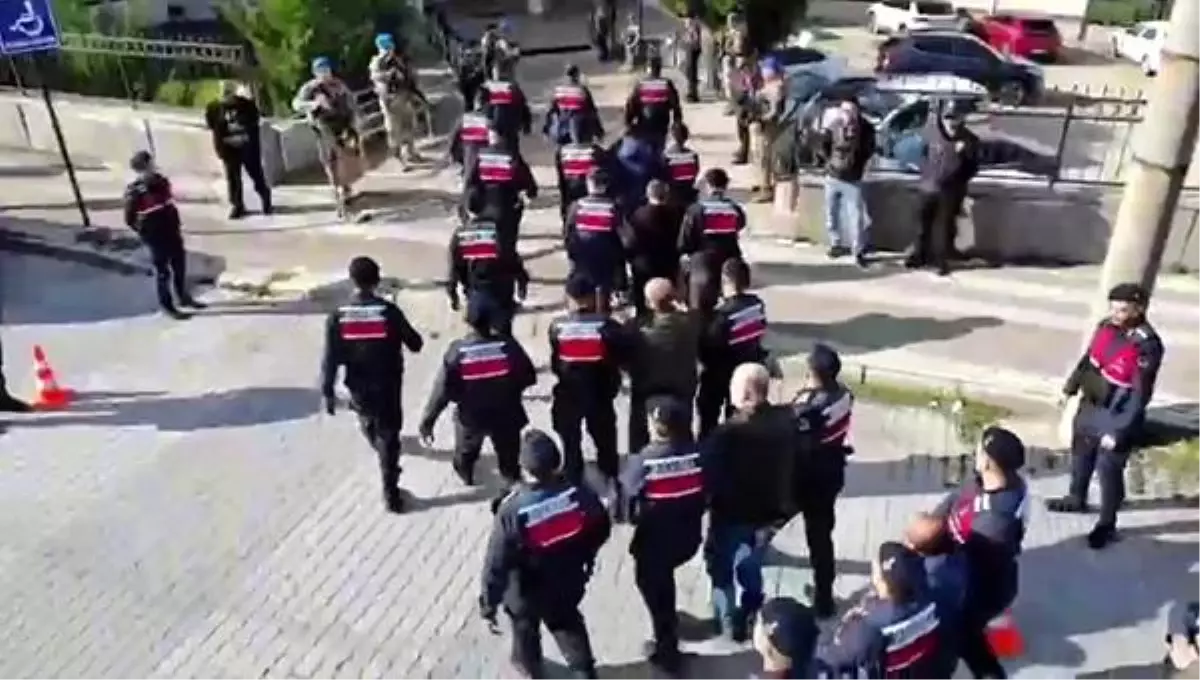 Dursunbey\'de Dolandırıcılık Operasyonu