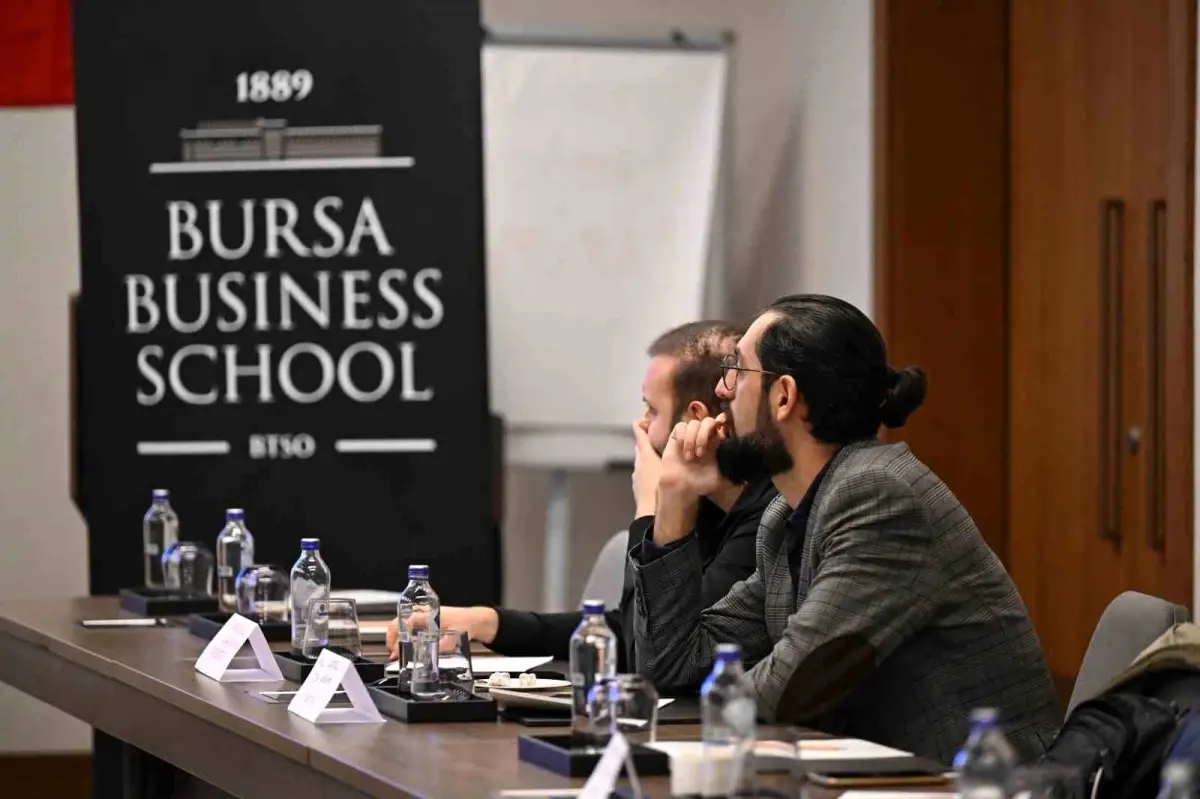 Bursa Business School\'da Satış ve Pazarlama Eğitimi