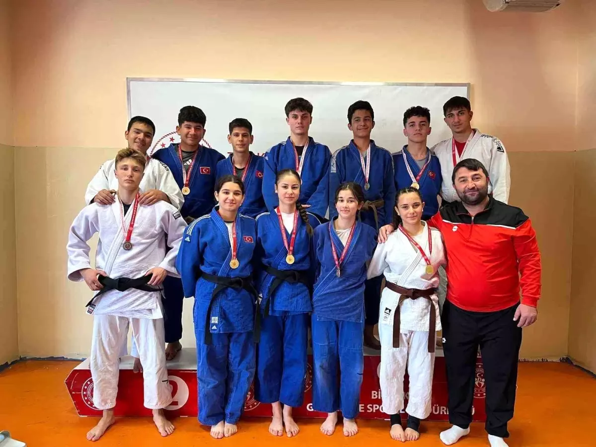 Bilecik\'te Judo Şampiyonası başladı