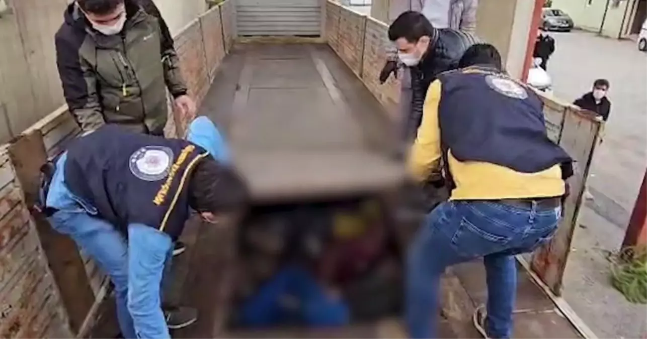 Bitlis\'te Göçmen Kaçakçılığı Operasyonu