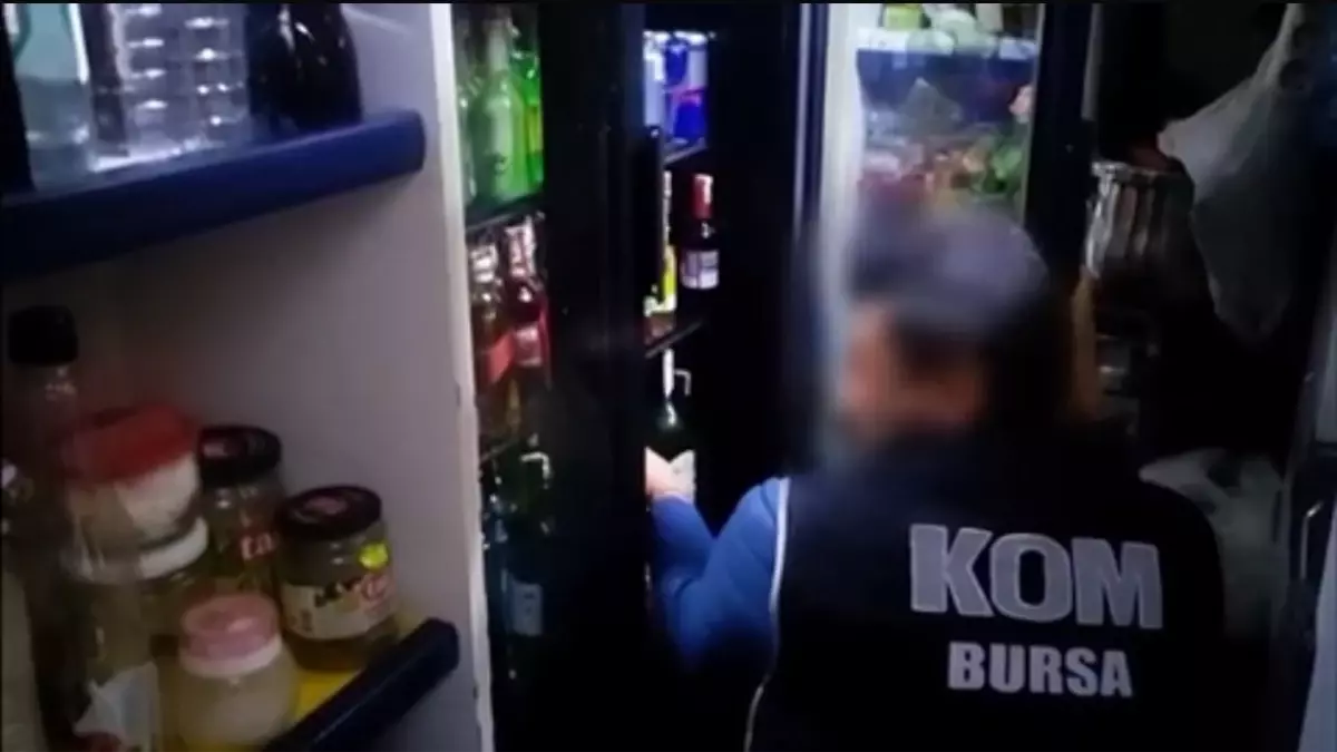 Bursa\'da 227 Litre Sahte Alkol Ele Geçirildi