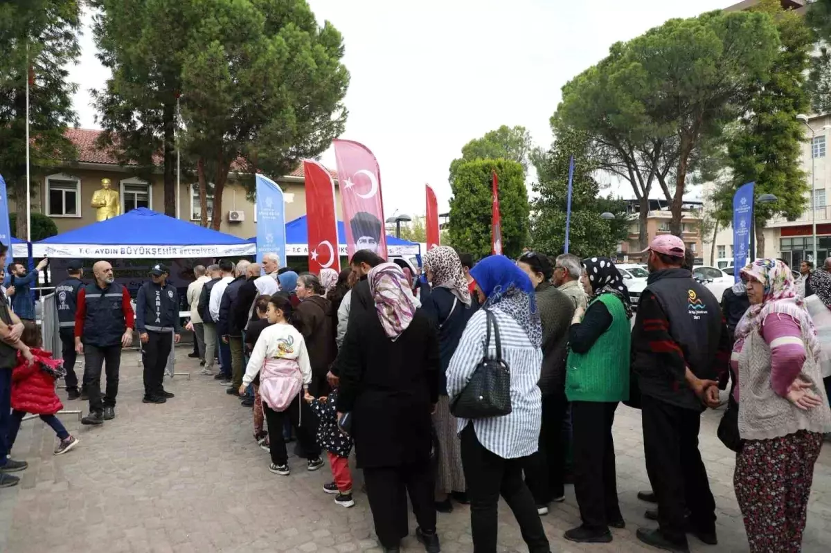 Aydın\'da Ücretsiz Ata Tohumu Fide Dağıtımı Yapıldı