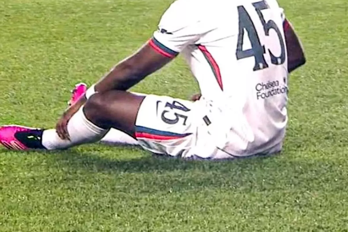 Bonservisine bir oda dolusu para verilen futbolcunun kabusu bitmiyor