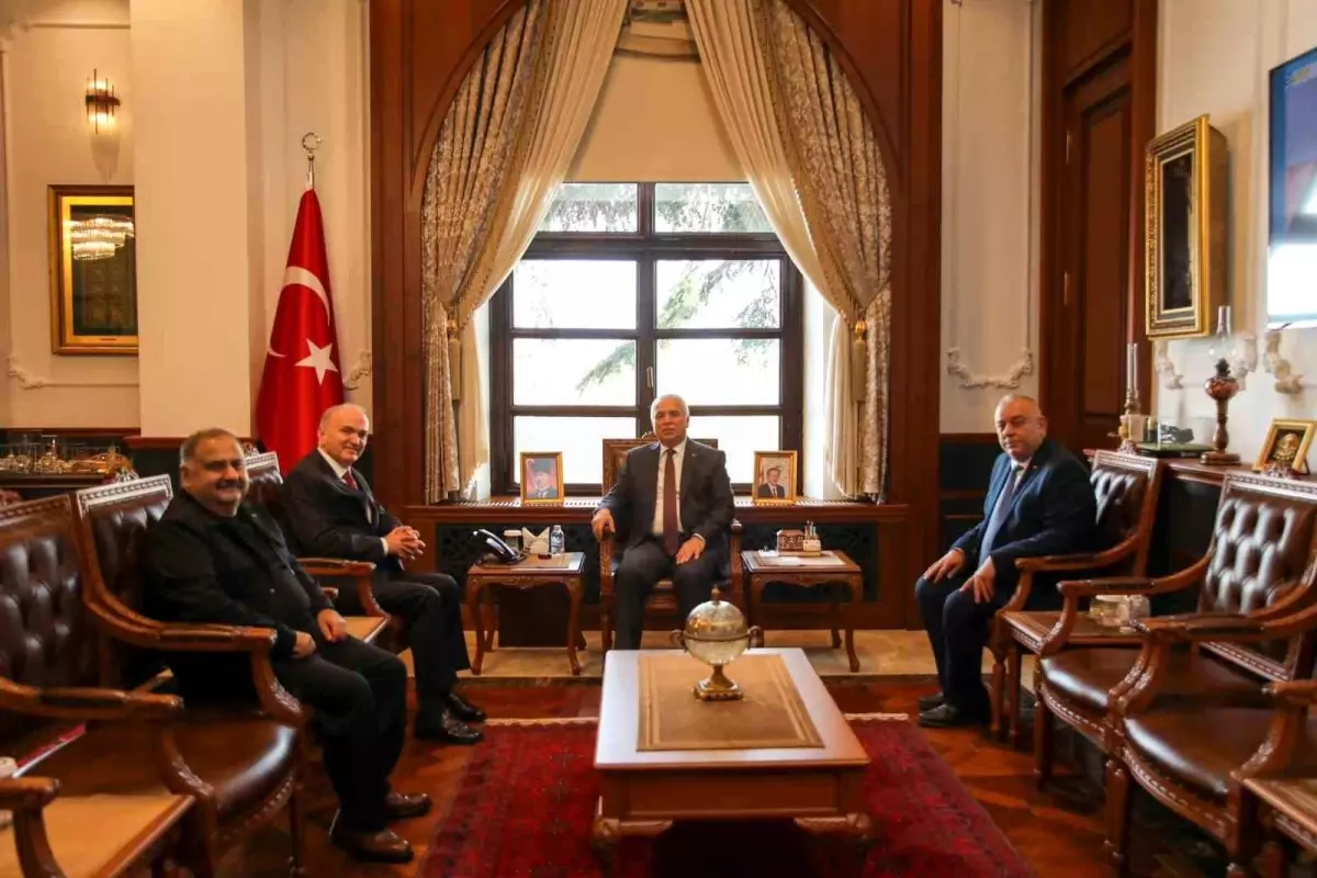 Düzce Heyeti Trabzon\'da Önemli Ziyaretlerde Bulundu