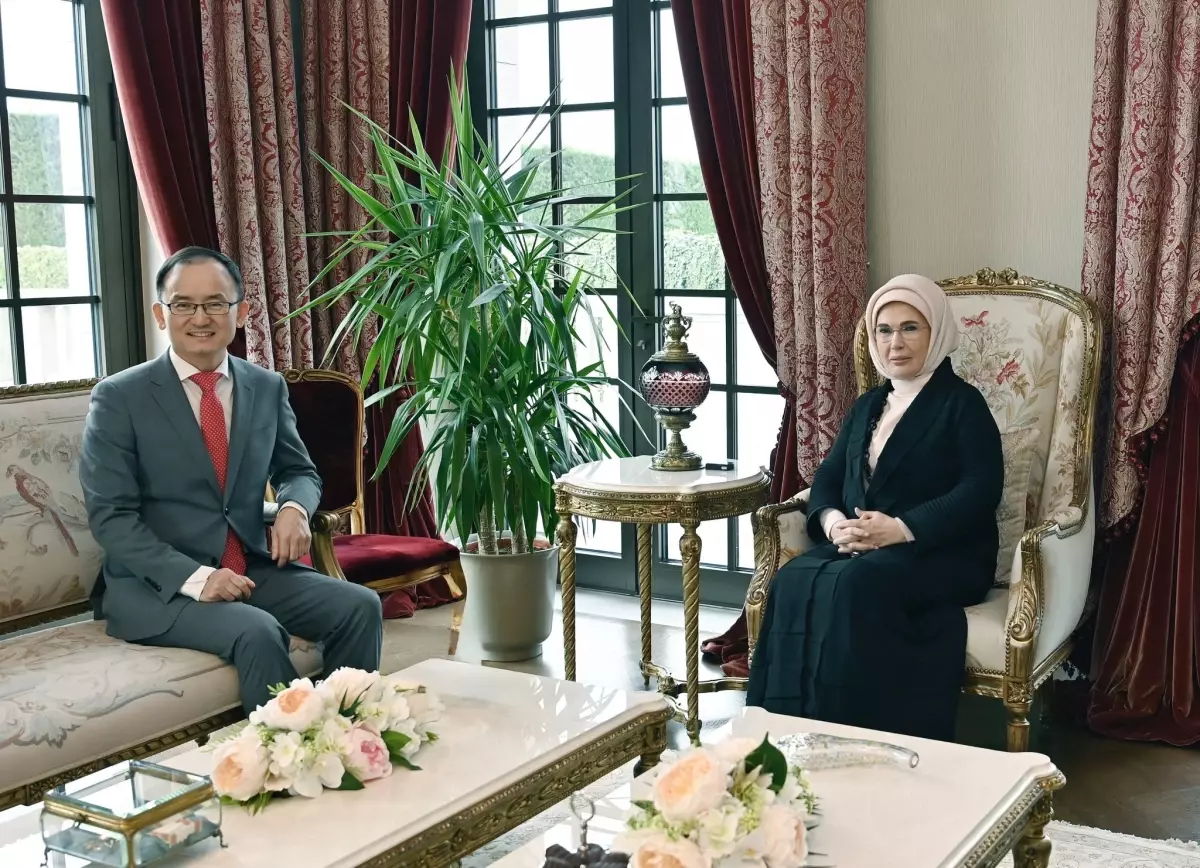 Emine Erdoğan, Çin Büyükelçisi Jiang Xuebin ile Buluştu