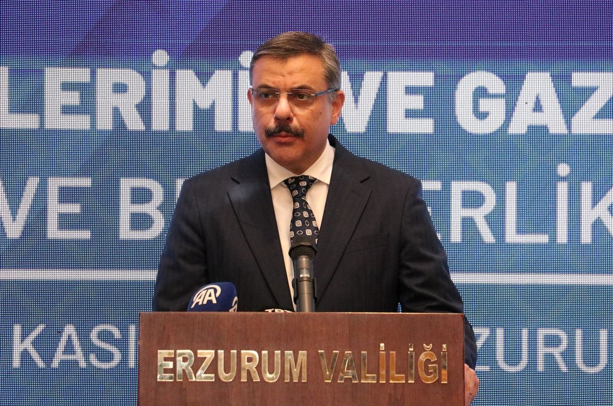 Erzurum\'da "Şehit Ailelerimiz ve Gazilerimizle Milli Birlik ve Beraberlik Buluşması" programı düzenlendi
