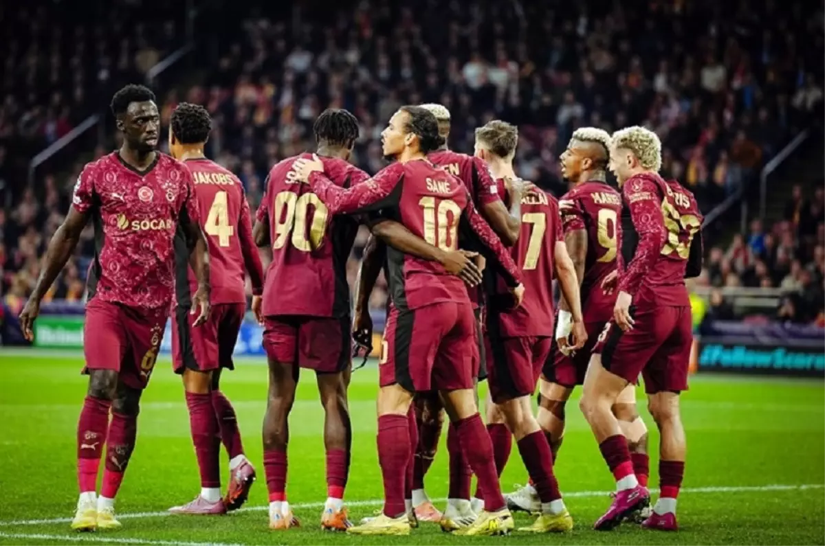 Galatasaray, Ajax\'ı 3-0 Yendi!