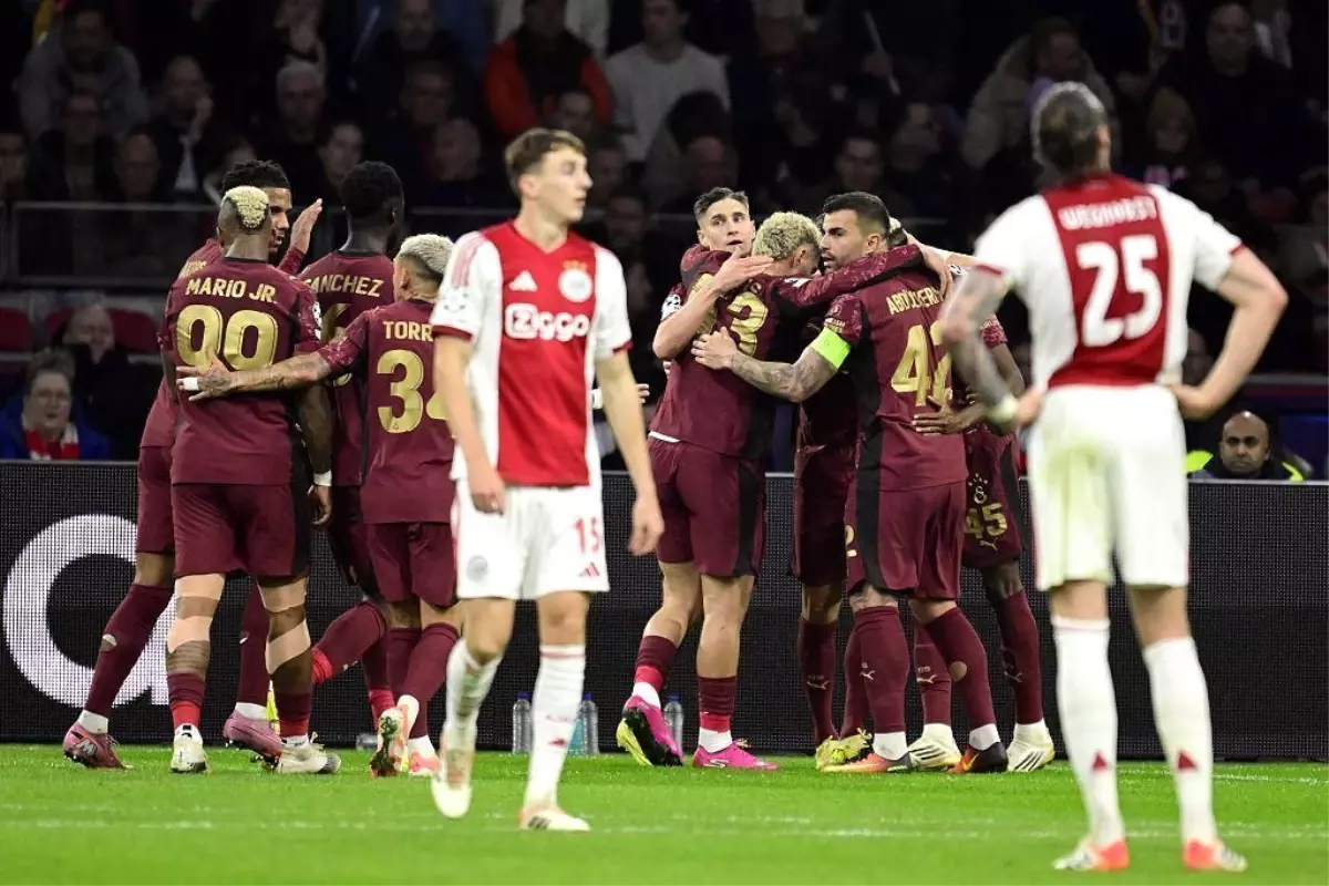 Galatasaray, Ajax\'ı 3-0 ile geçti