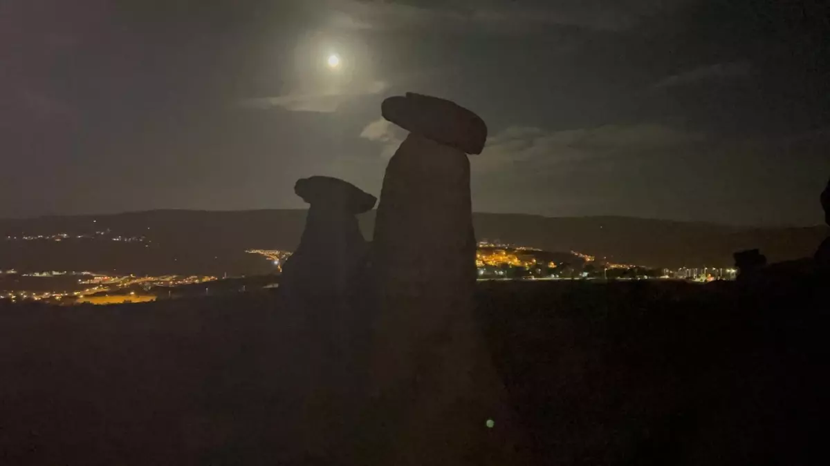 Kapadokya\'da Görkemli Süper Ay