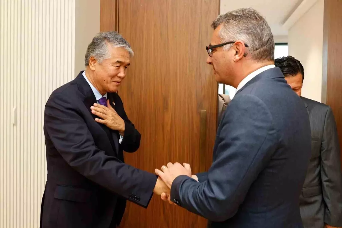 Erhürman, Raev\'i Kabul Etti