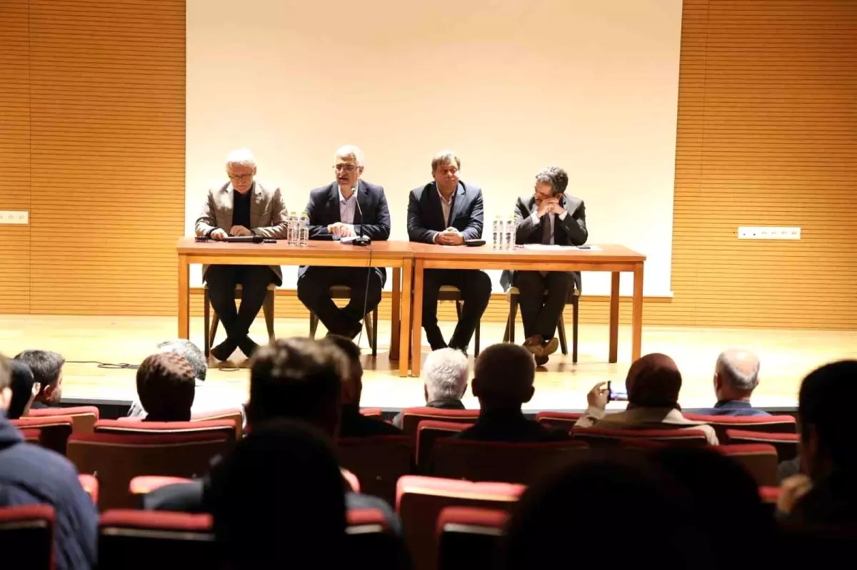 Merhamet Paneli Düzce\'de Gerçekleşti