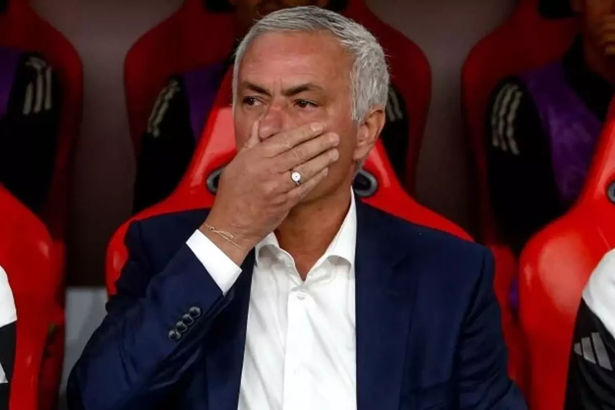 Mourinho\'ya bir şok daha! "Kendi seviyeme döndüm" dediği Benfica\'da perişan oldu 