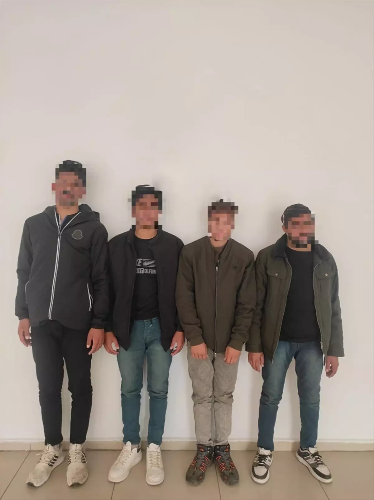 Siirt\'te Sahte Pasaportlu Göçmenler Yakalandı