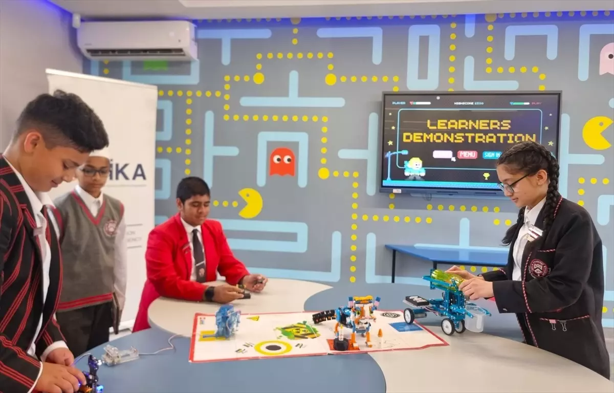 TİKA\'dan Johannesburg\'ta Robotik Sınıf