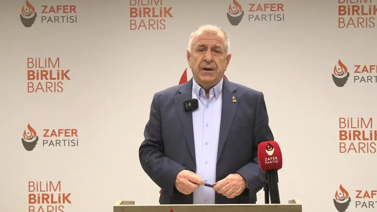 Özdağ\'dan Davutoğlu\'na Sert Soru