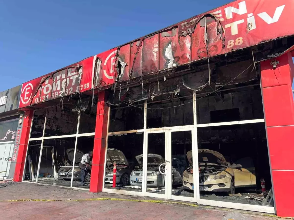 Oto Galeri Kundaklama Zanlısı Yakalandı