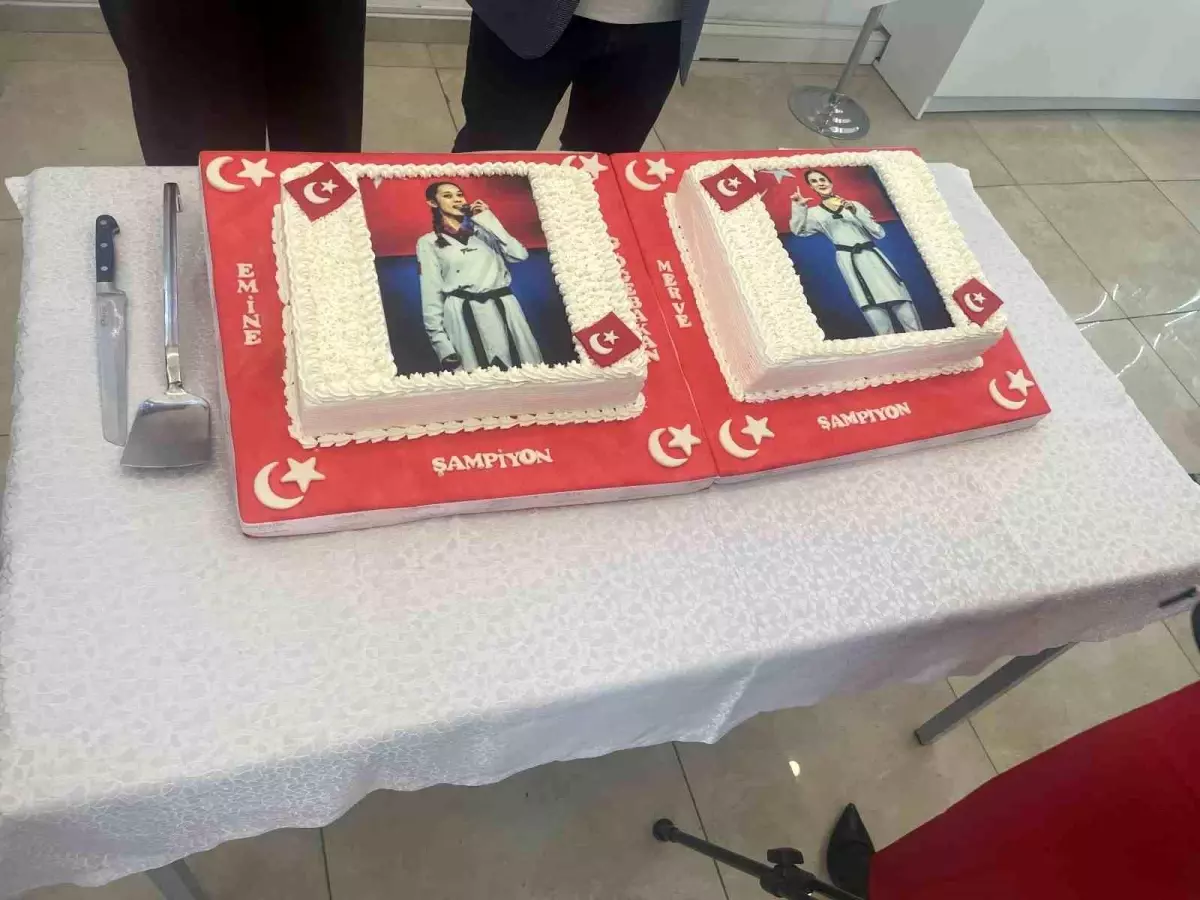 ASKİ Spor Kulübü, Dünya Taekwondo Şampiyonası\'nda İki Altın ve Bir Gümüş Madalya Kazandı