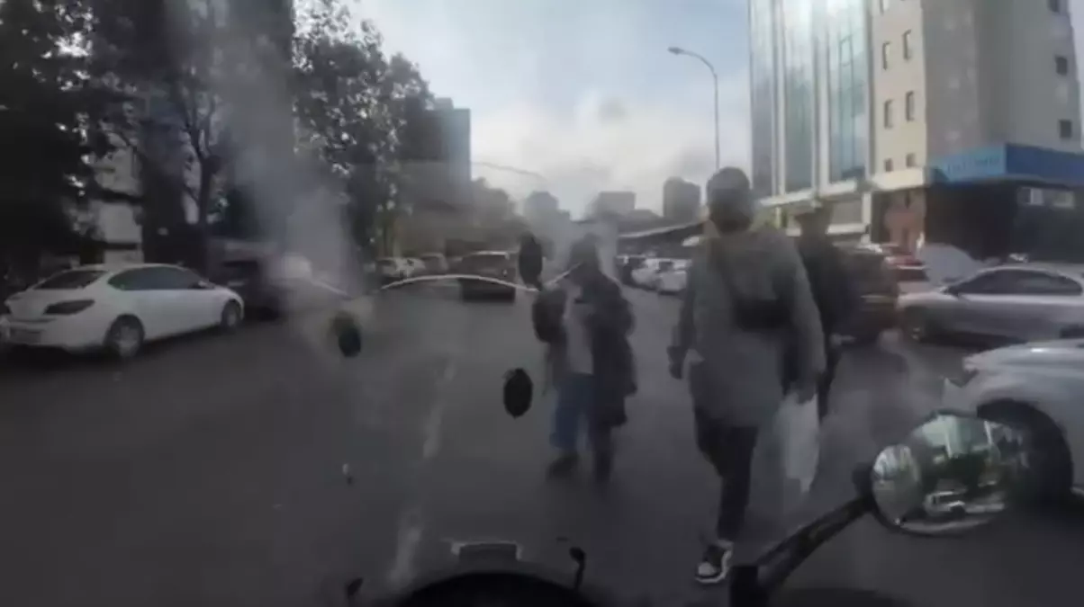 Ataşehir\'de Motosikletliye Saldırı